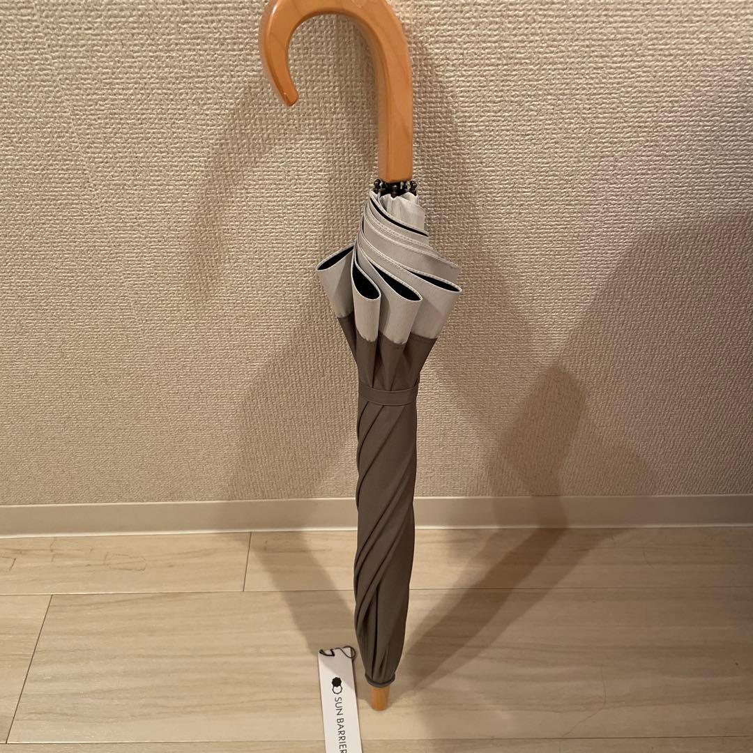 ❤️人気の新色　サンバリア100 S 長傘モスグレー×白 晴雨兼用日傘