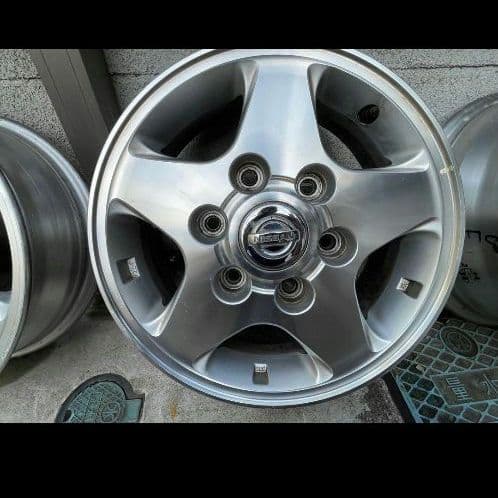 日産 E25キャラバン 純正アルミホイール15インチ 4個セット