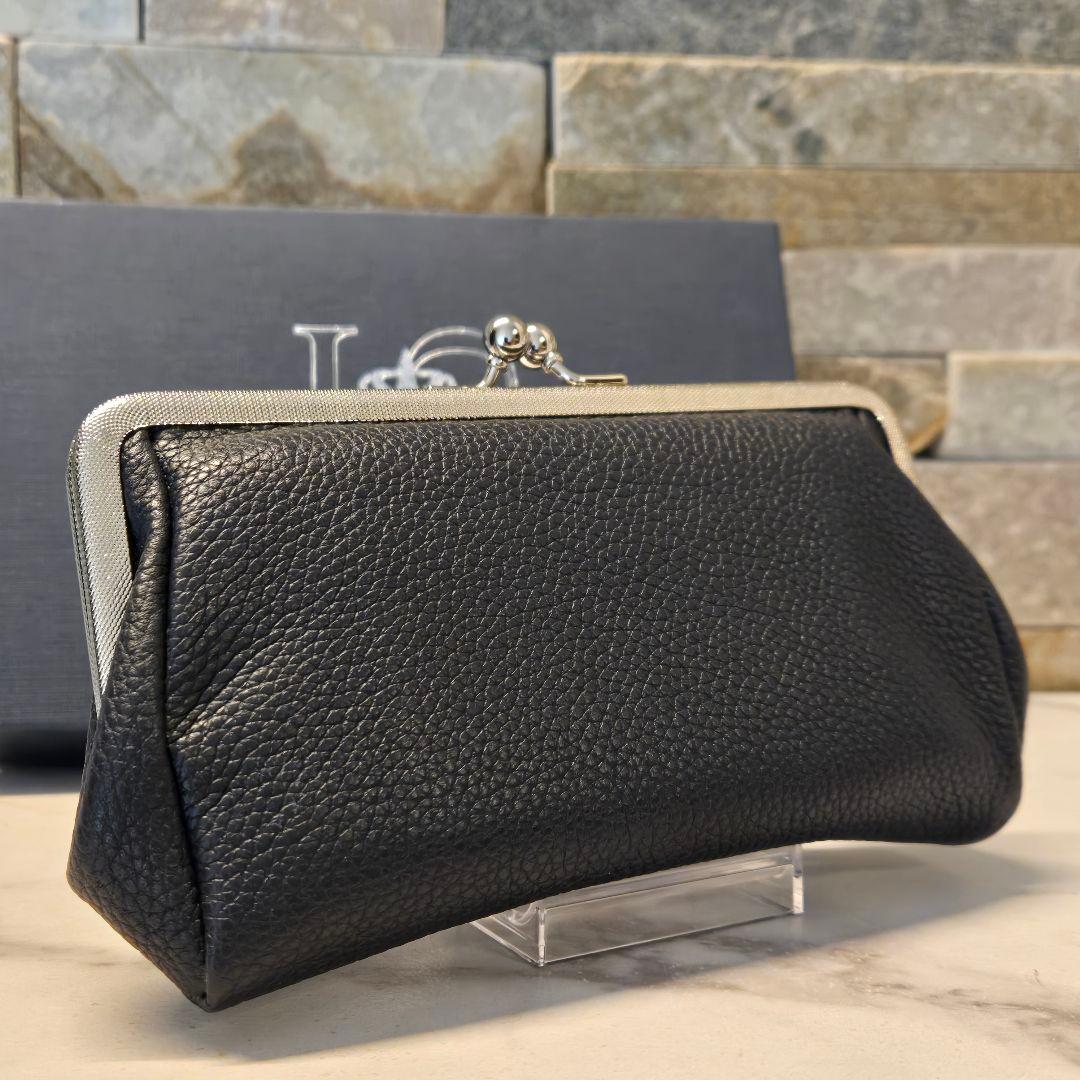 新品未使用　A.D.M.J. がま口財布　スワロフスキー　レザー　箱付き