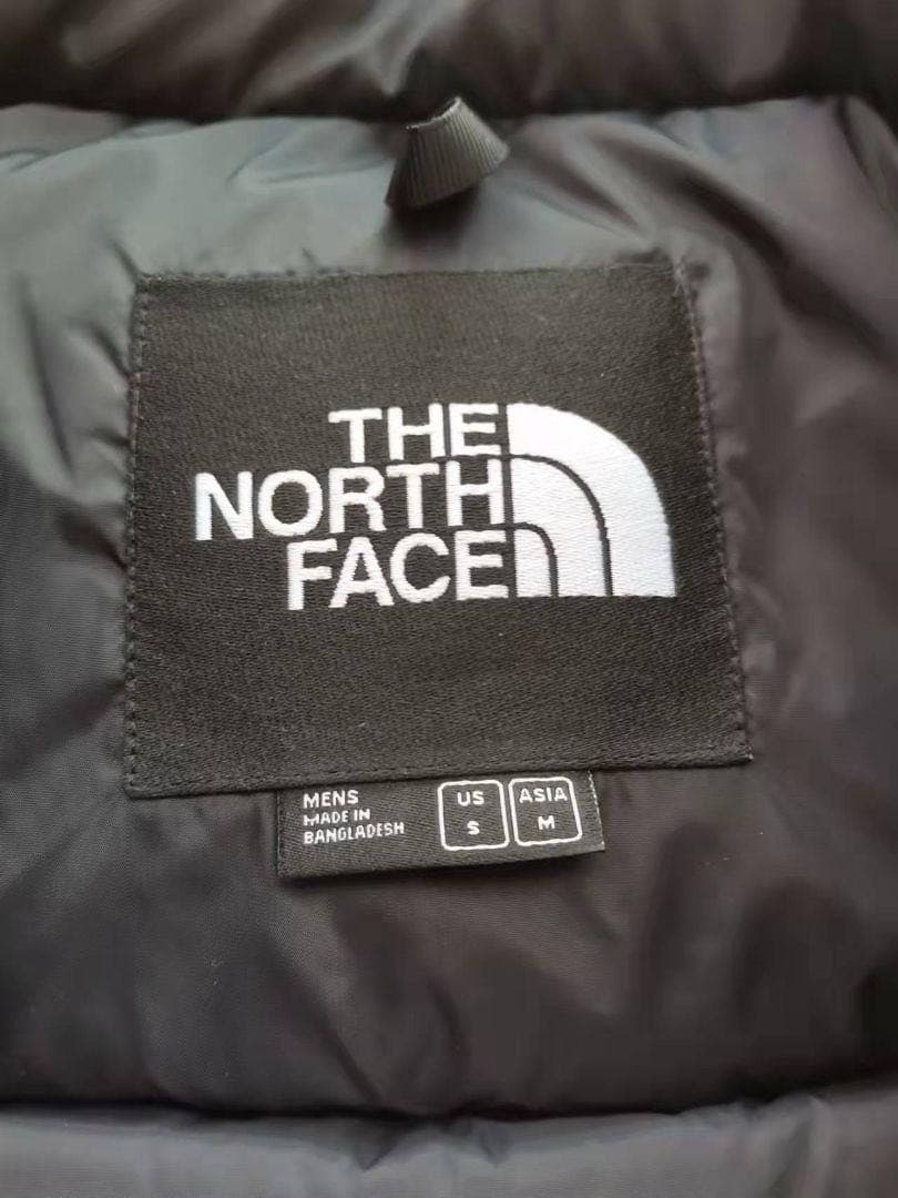極美品【M】ノースフェイス ヌプシ ブラック ダウンジャケット