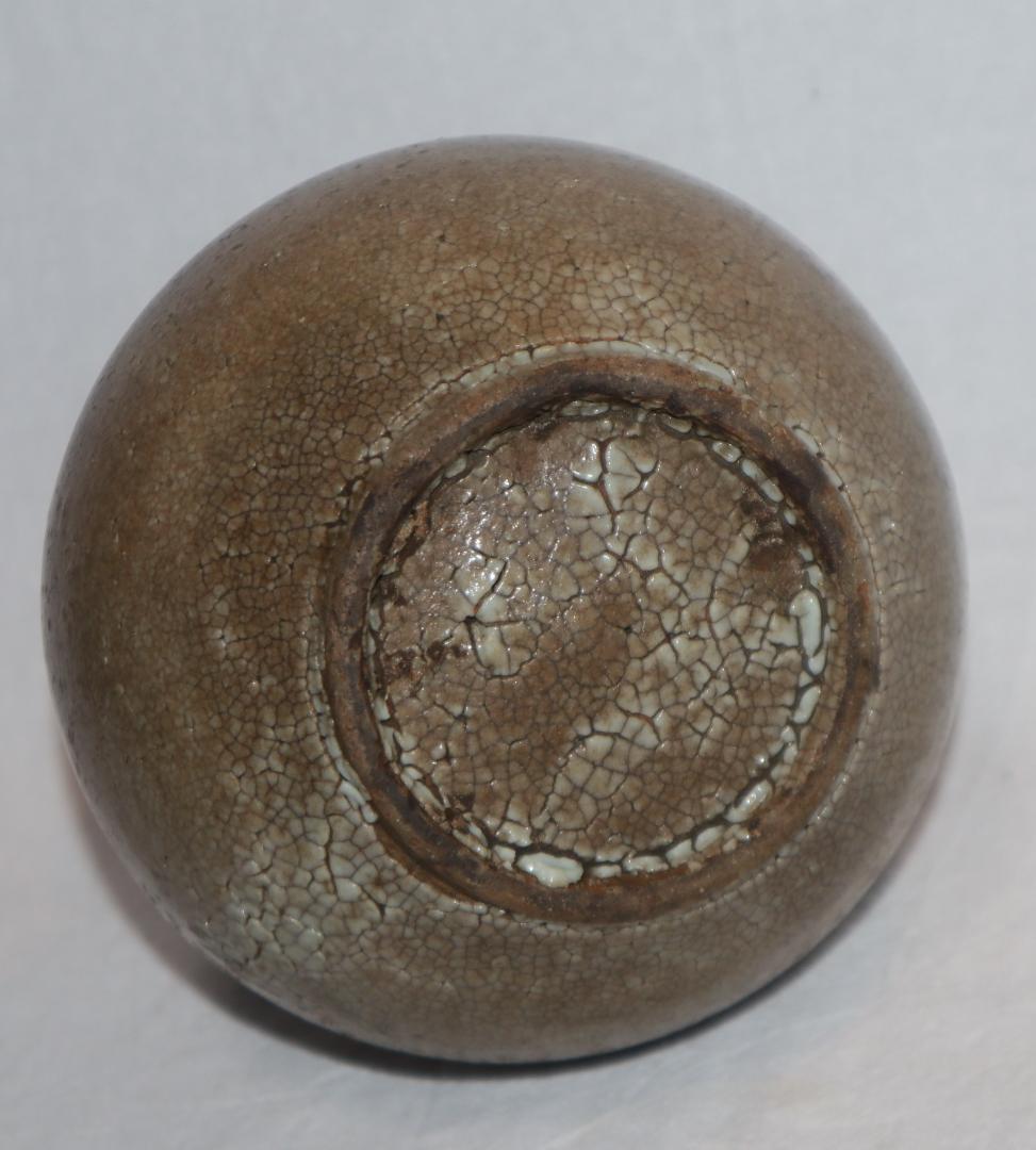 李朝　井戸の小壺