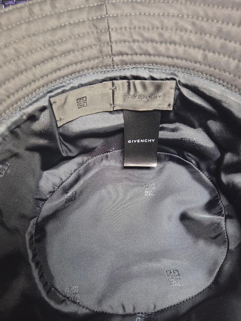 GIVENCHY バケットハット