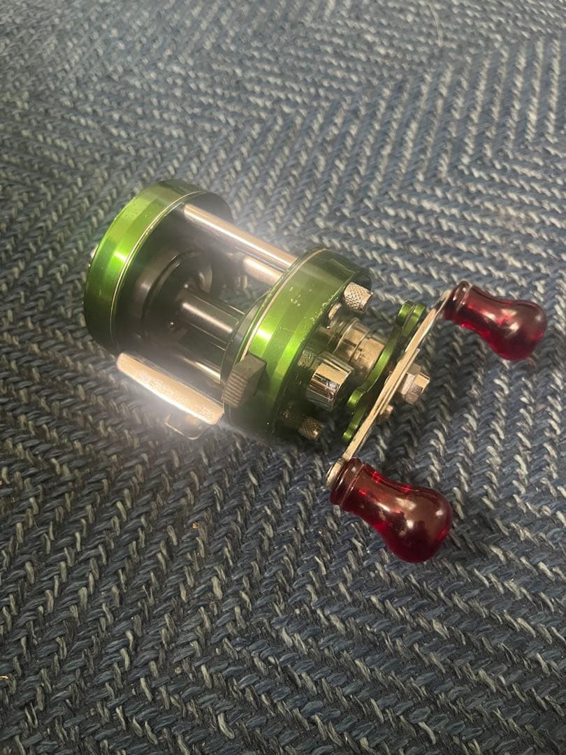 アブガルシア　2500C アンバサダー　グリーン