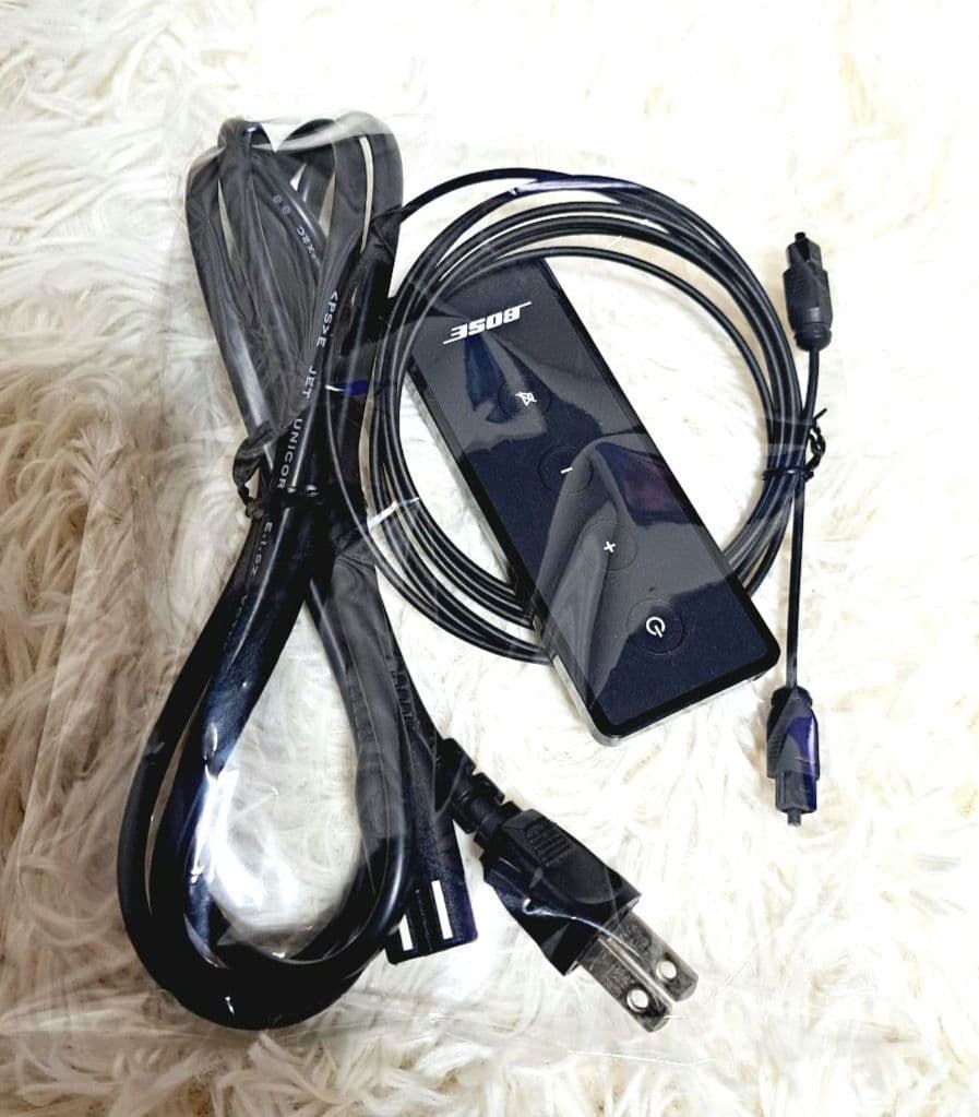 極美品　BOSE SoloTV SOUND SYSTEM ボーズ　410376