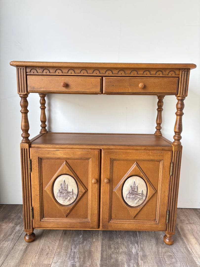 カリモク　アンティーク調　サイドボード　ヴィンテージ　カントリー　ラバートリー