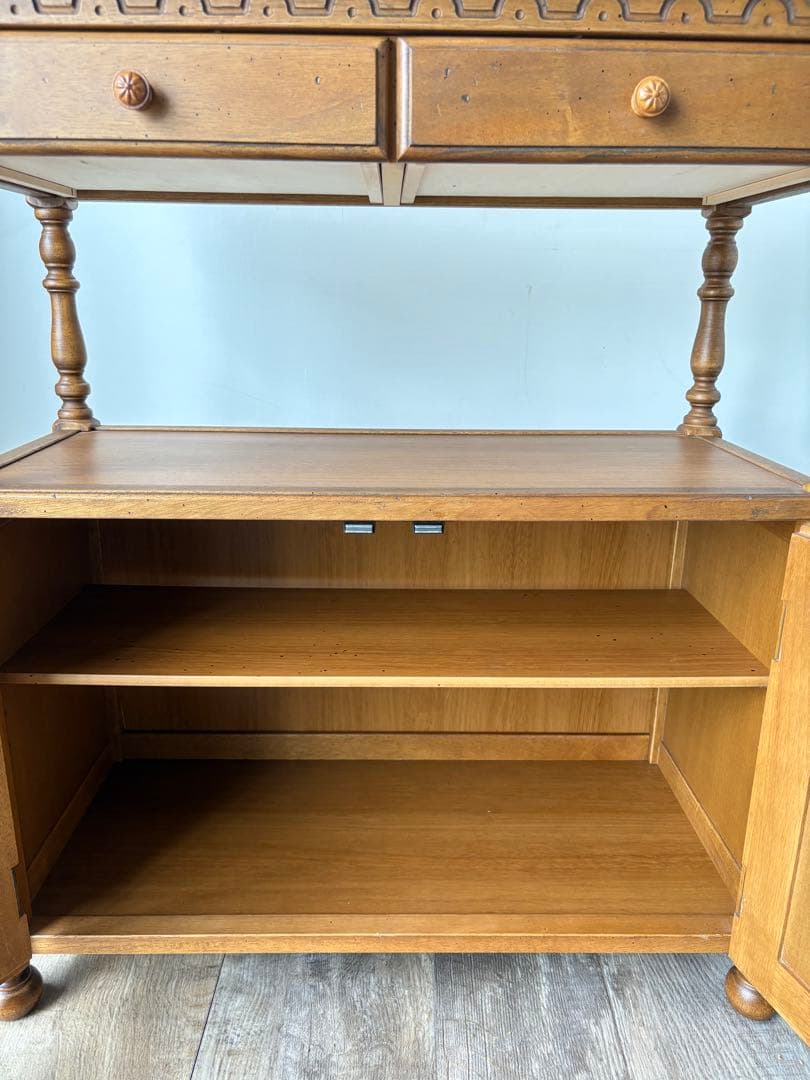 カリモク　アンティーク調　サイドボード　ヴィンテージ　カントリー　ラバートリー