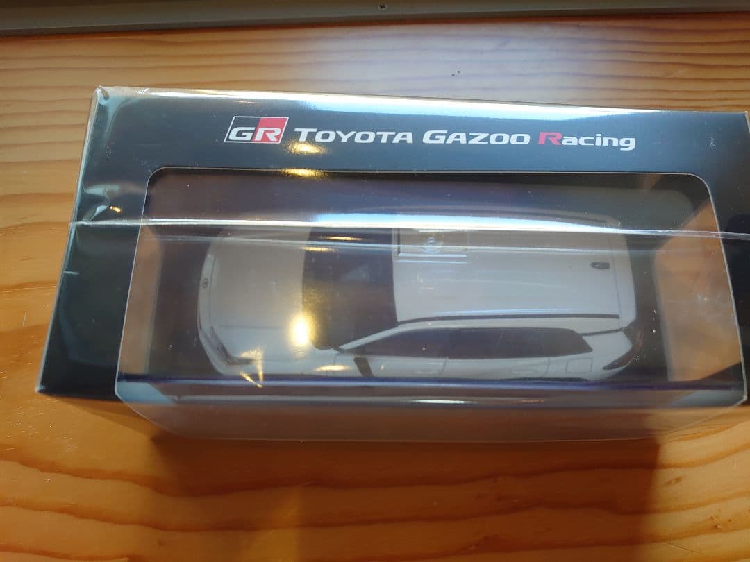 【GRスポーツ】新型RAV4　GRスポーツ　プラチナホワイトパールマイカ