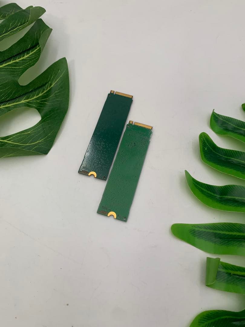 内蔵型SSD SAMSUNG MZVLB256HAHQ-000L7 256GB