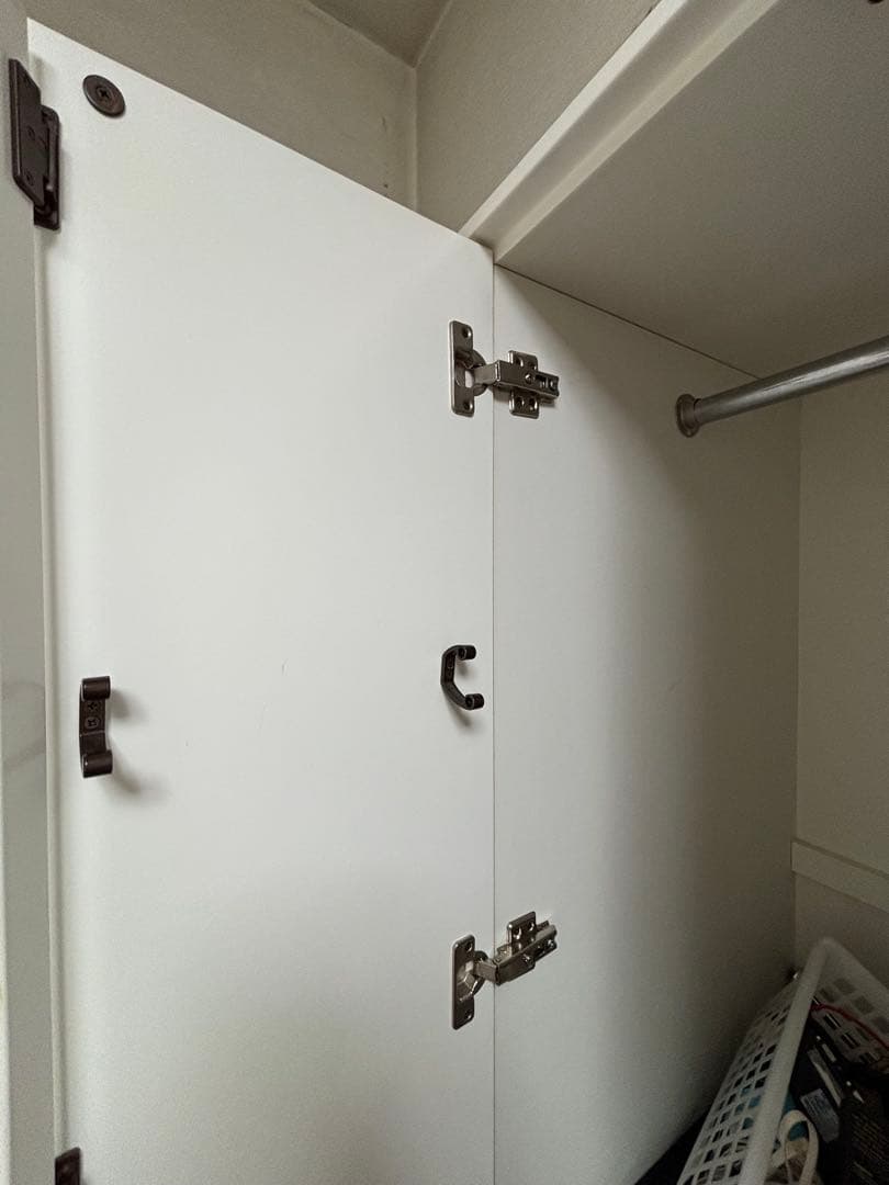 がじら　ニトリ　白　ブレザータンス　引き出し有