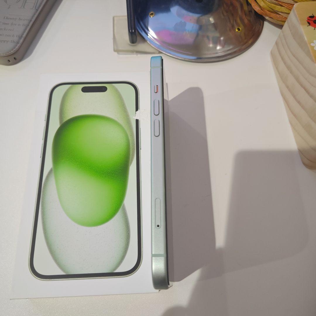 iPhone 15　本体　バッテリー91%　ケース　フィルム付き