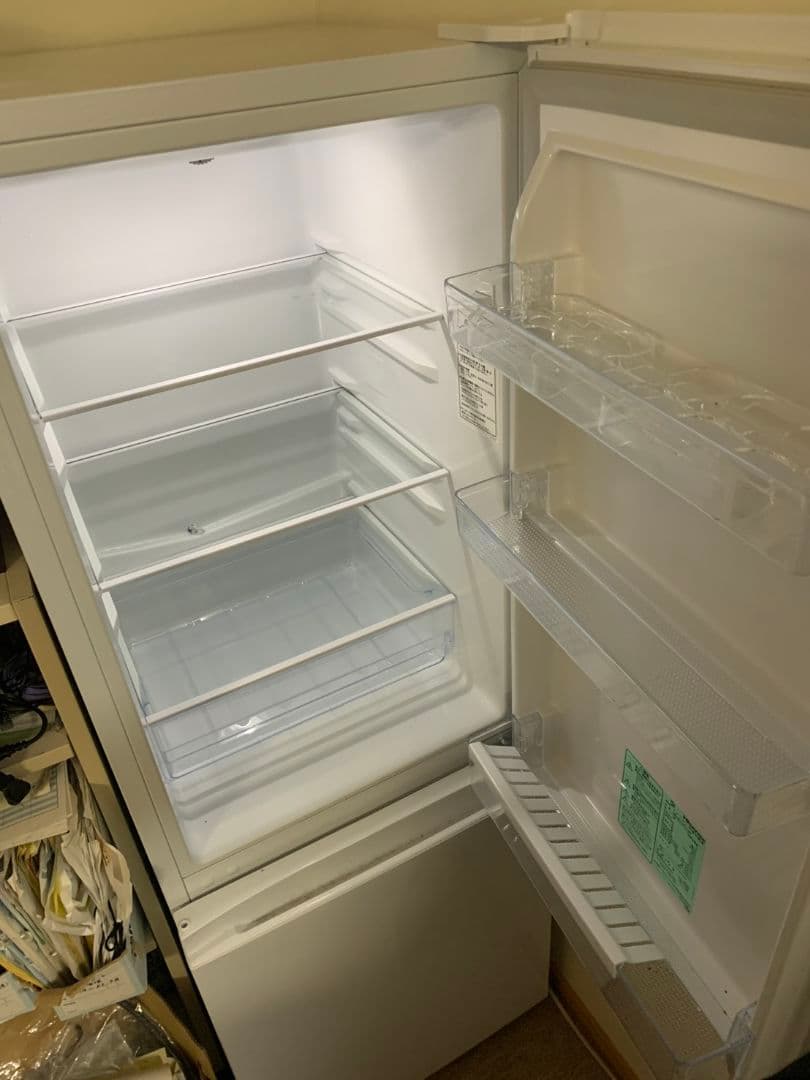 長崎発　Hisense ノンフロン冷凍冷蔵庫 HR-D1701W　引取限定　美品