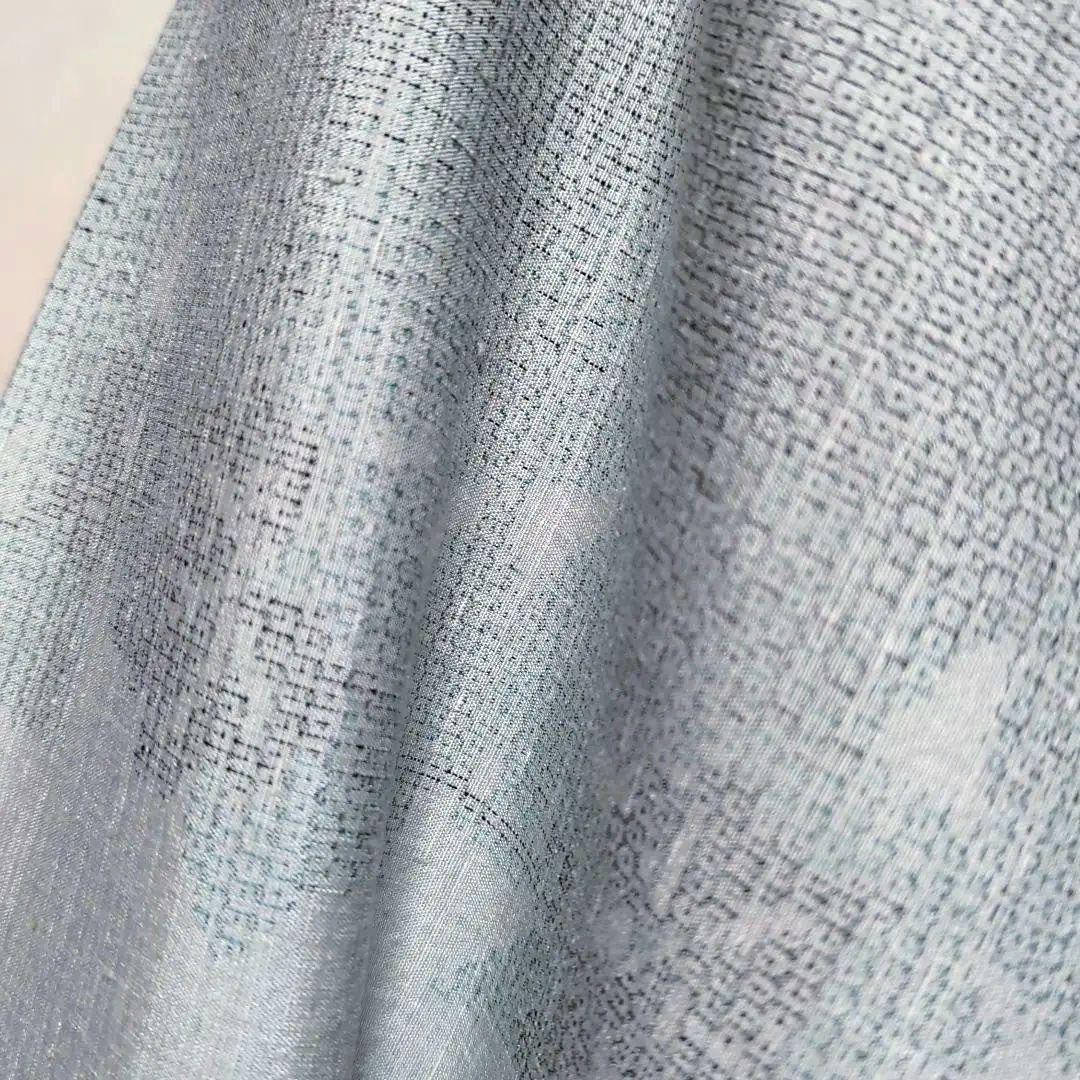 新品 未使用 正絹袷 本場結城紬 亀甲100 蔦の葉 シルエット 白結城 薄緑系