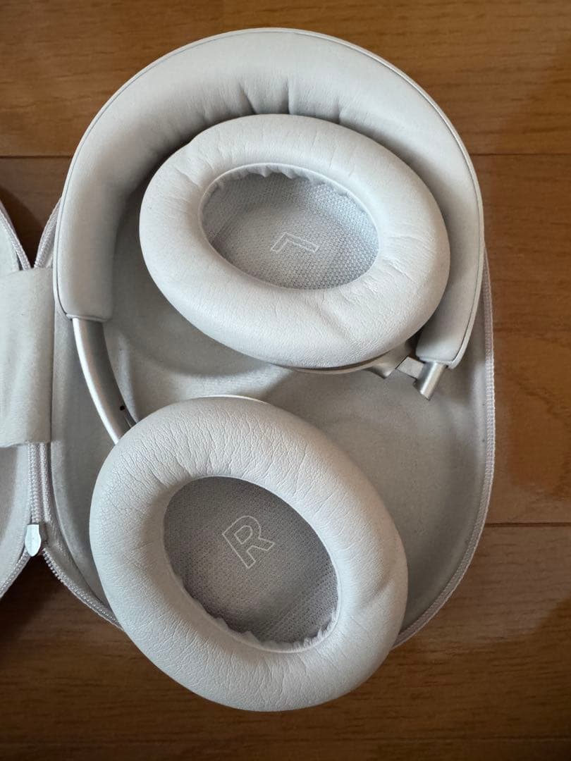 Bose QuietComfort Ultra ホワイトスモーク