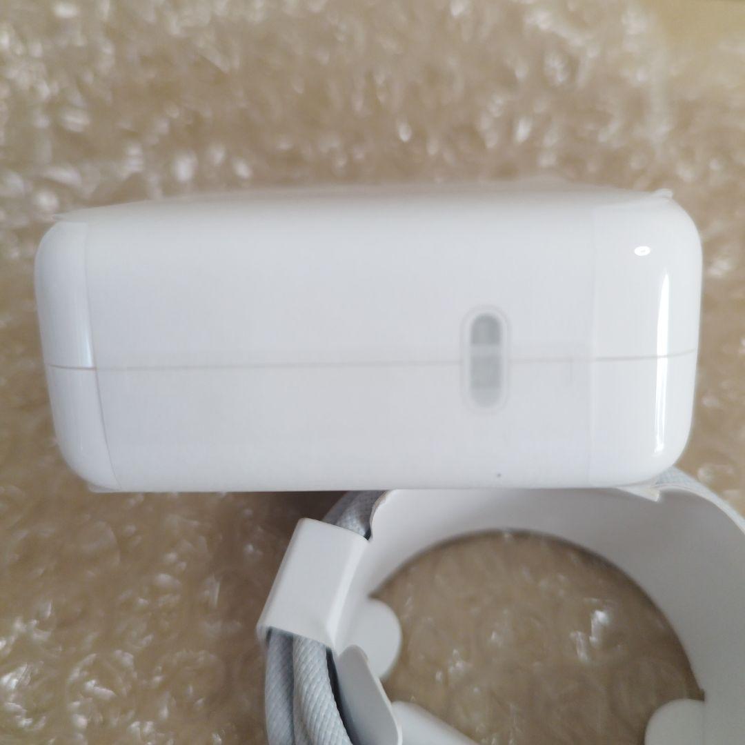 Apple純正 70W USB-C電源アダプタとケーブル