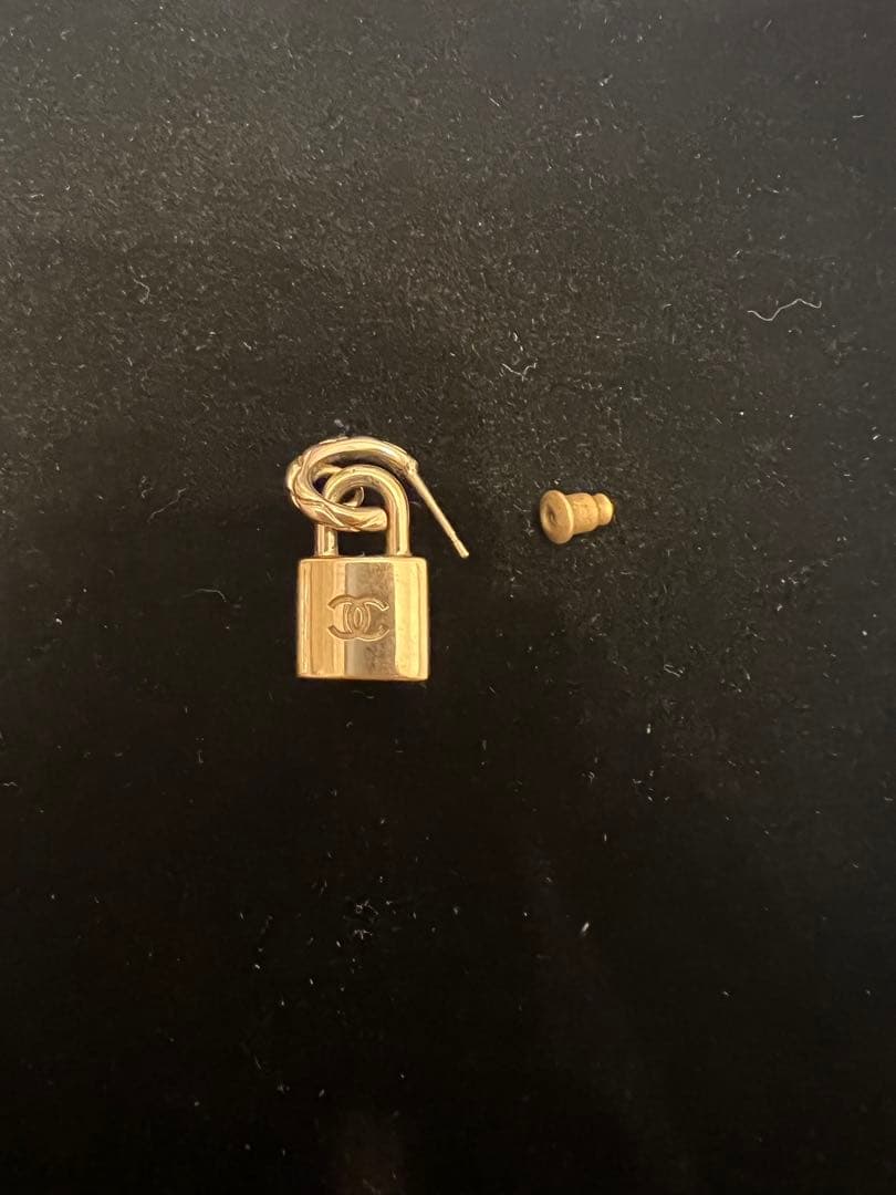 シャネル CHANEL ピアス ココマーク ゴールド 南京錠