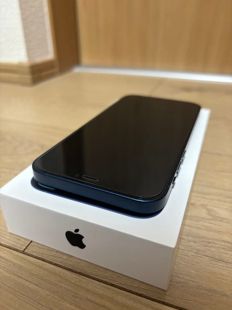 Apple iPhone 12 128GB バッテリー83% SMフリー