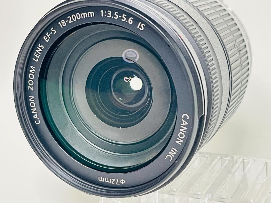 美品★Canon EF-S 18-200mm f/3.5-5.6 IS キヤノン