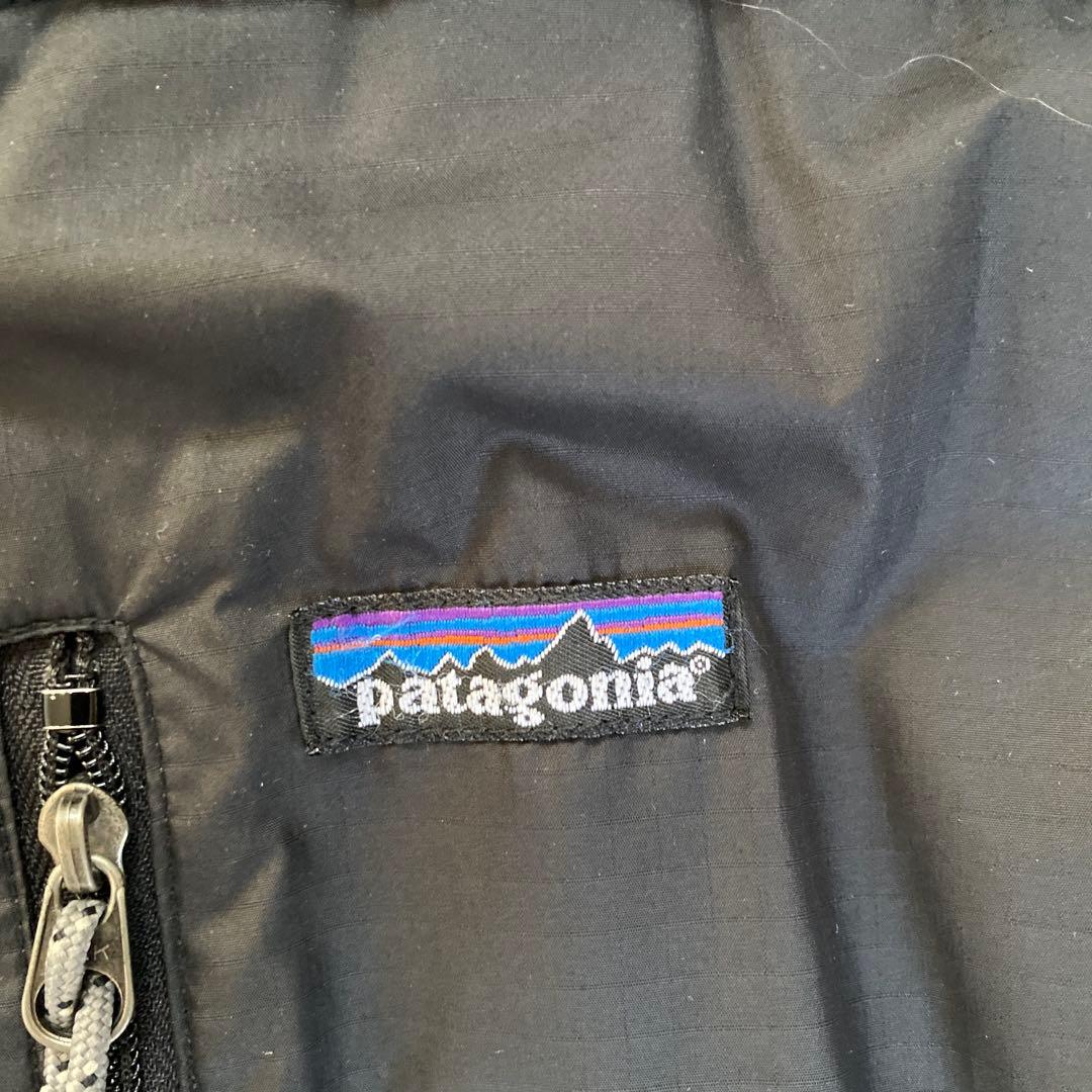 Patagonia フード付き中綿ジャケット ブラック