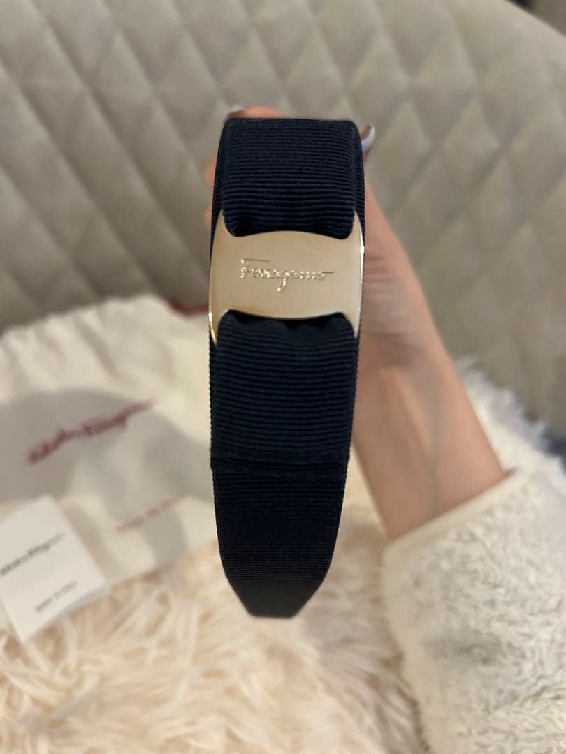 美品✨　Salvatore Ferragamo カチューシャ【フェラガモ】