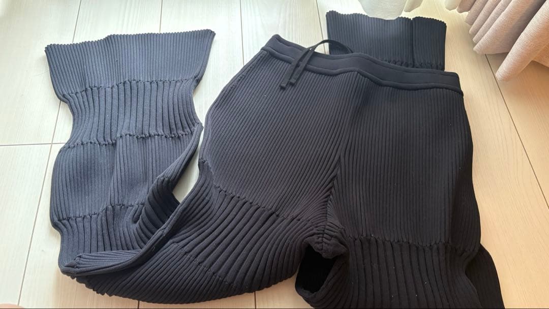 パンツ CFCL FLUTED PANTS