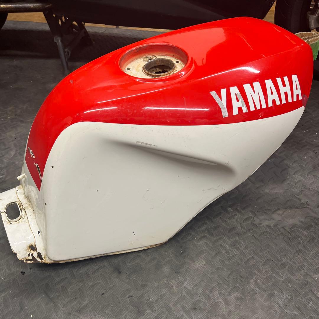 YAMAHA TZR250 1KT 純正燃料タンク