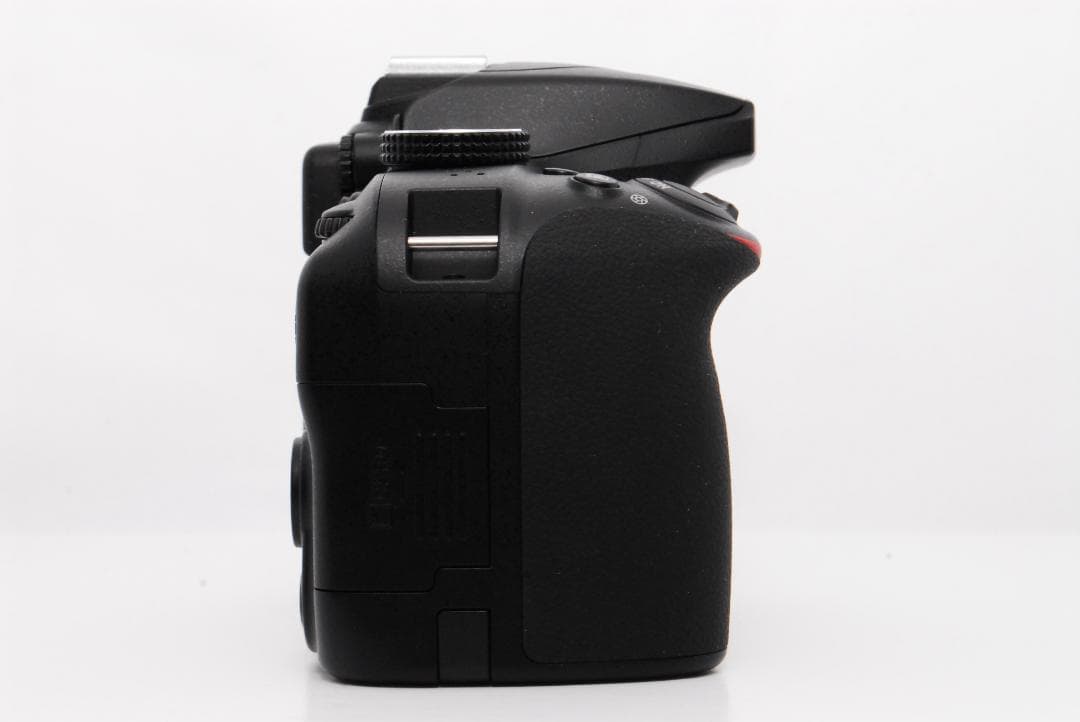 ぽぽーん ✨ほぼ新品 ✨Nikon D3400 ダブルレンズセット