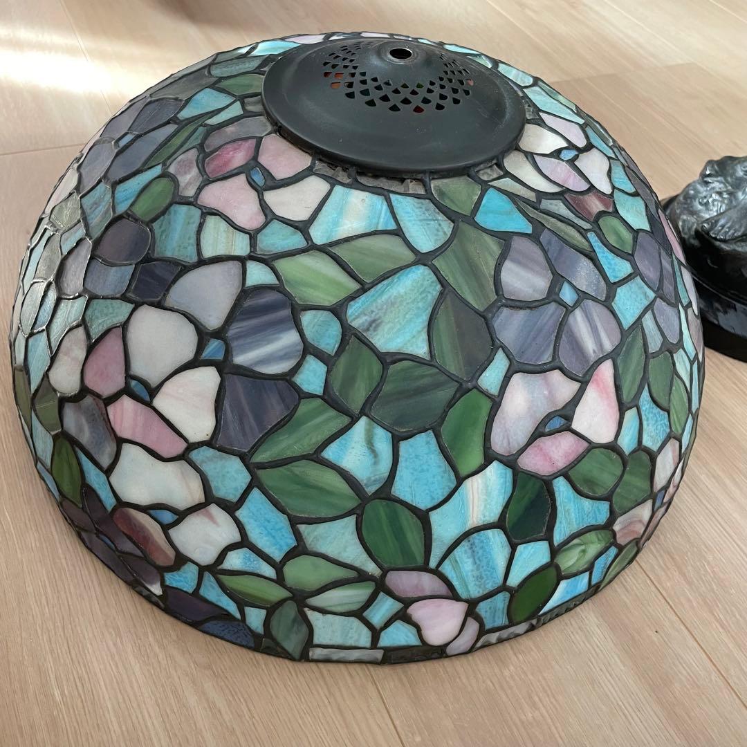 芸術美！　アンティーク スタンドランプ ステンドグラス シェード　ブロンズ像