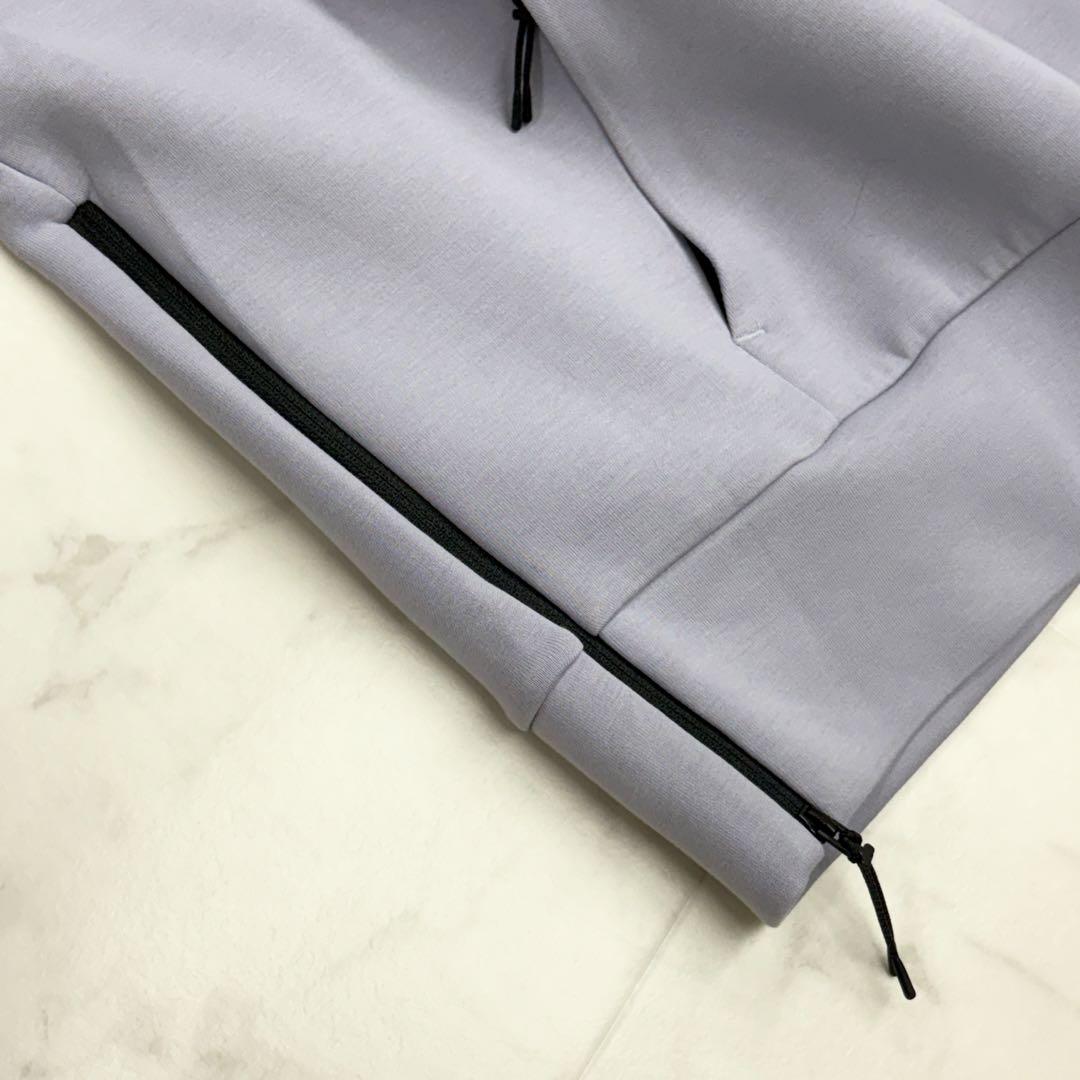 美品オン On Focus Tech Hoodie フォーカス　テックフーディー