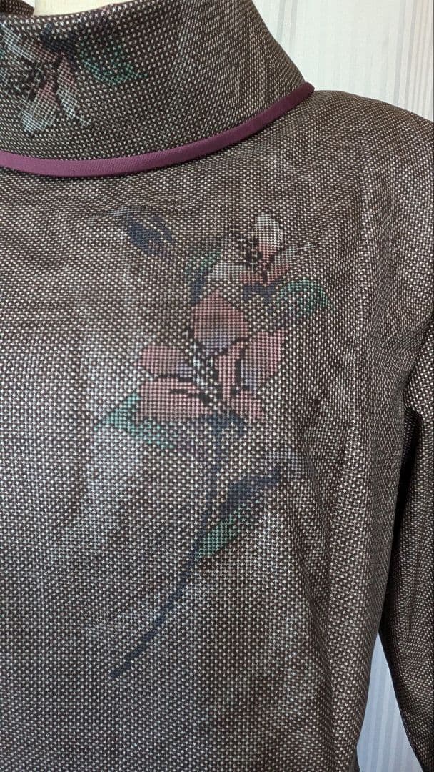 No243大島紬着物リメイク 7マルキ茶泥大島紬 ロールカラー　プリンセスライン