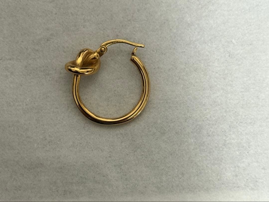 CELINE ノット スモールフープ ゴールド 片耳