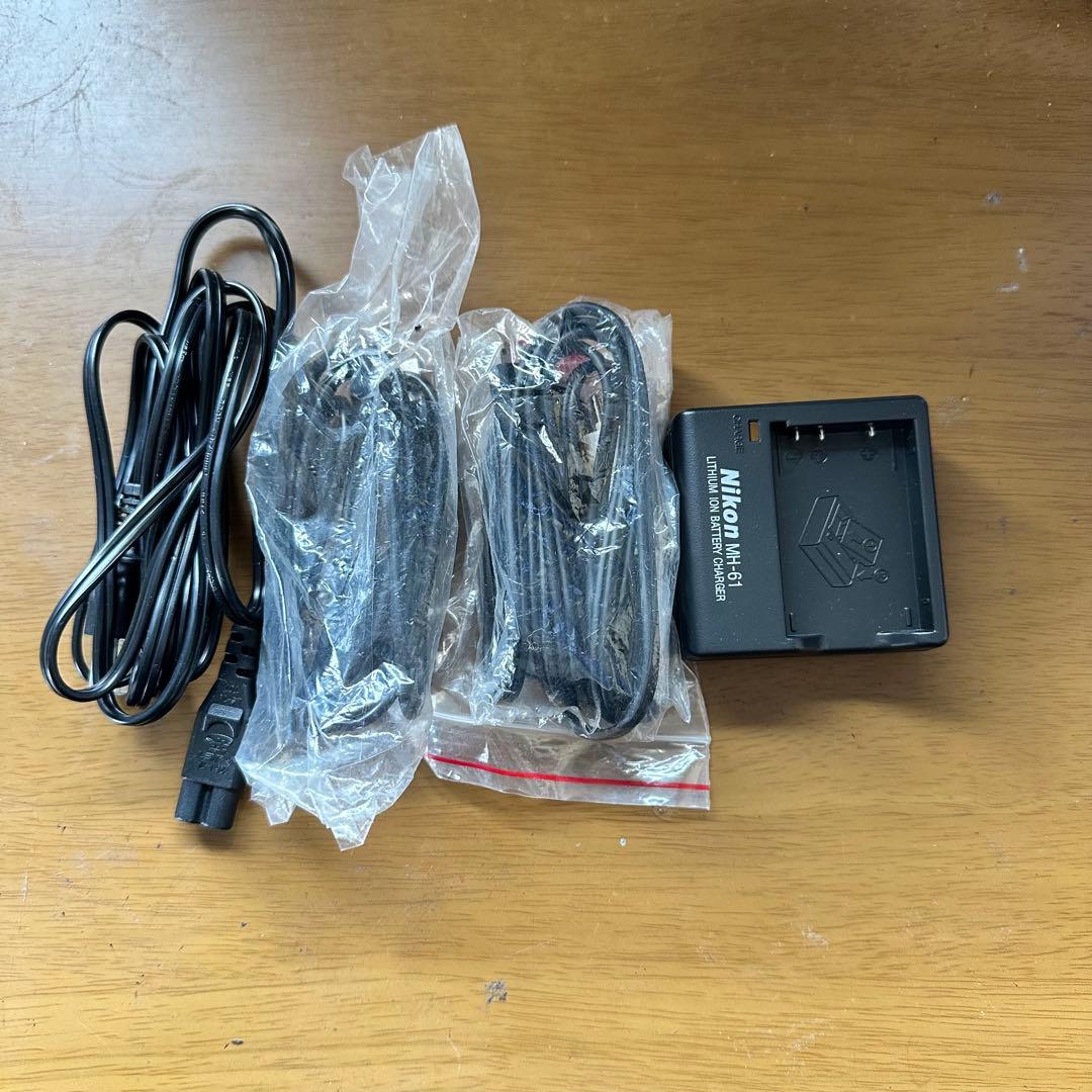 Nikon コンパクトデジタルカメラ