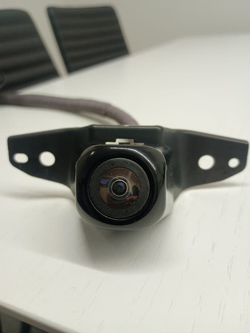 レクサスRX　フロントカメラ ブラケット取り付け