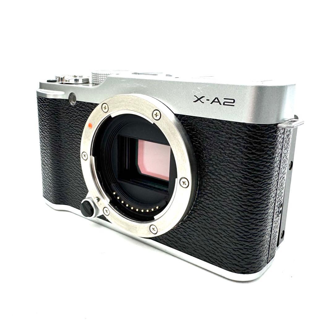 動作良好 FUJIFILM X-A2 シルバー XC 16-50mm OIS