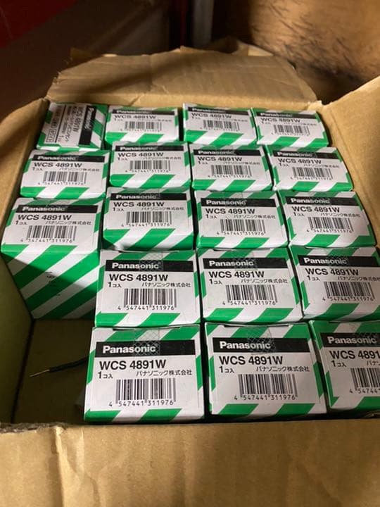 WCS4891 パナソニック 埋込高シールドテレビコンセント 送り配線方式