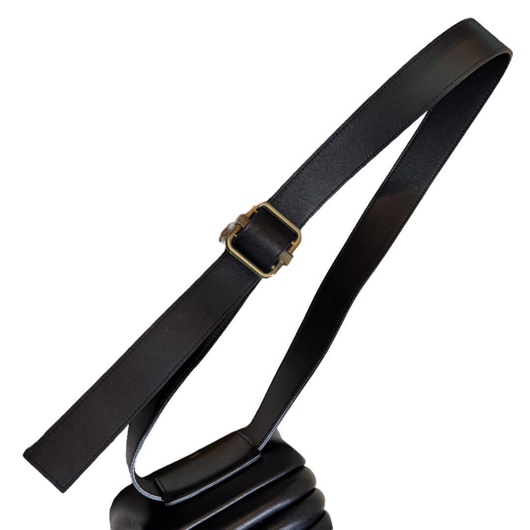 未使用級✨OSOI MINI PEANUT BROT ベルト　ショルダーバッグ