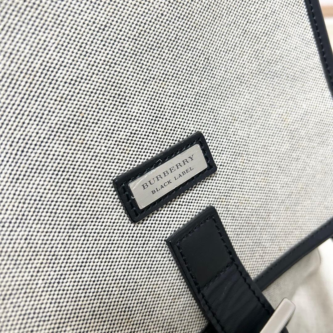 美品　バーバリーブラックレーベル　ショルダーバッグ　ノバチェック　サコッシュ