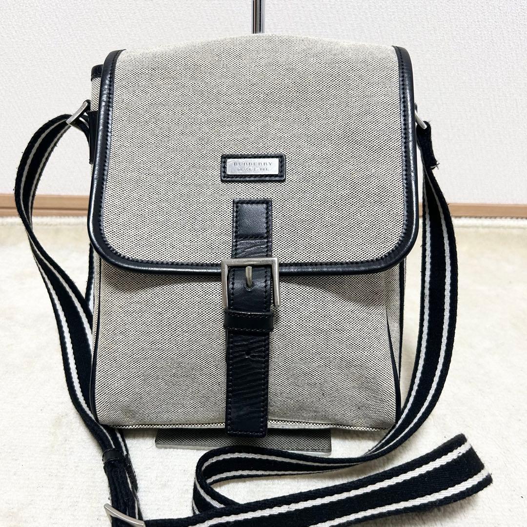 美品　バーバリーブラックレーベル　ショルダーバッグ　ノバチェック　サコッシュ