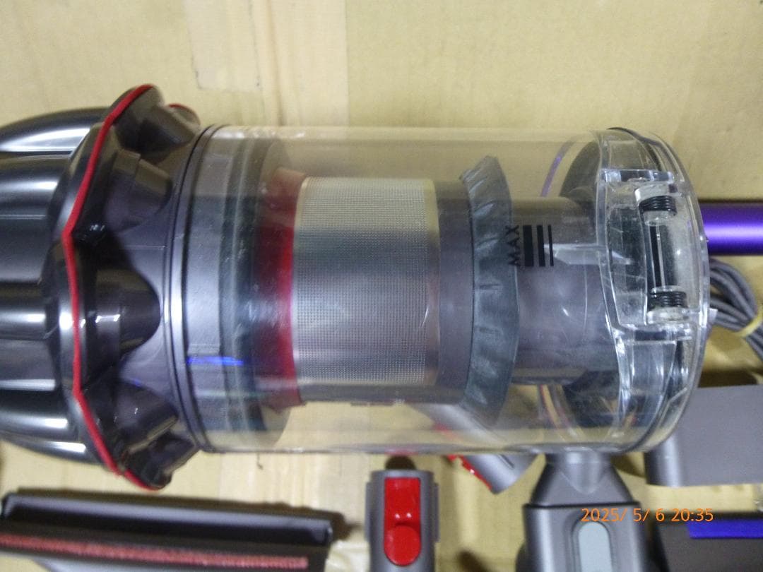 ダイソンSV18　新品ボディ本体と中古周辺パーツ　エコ44分　美品