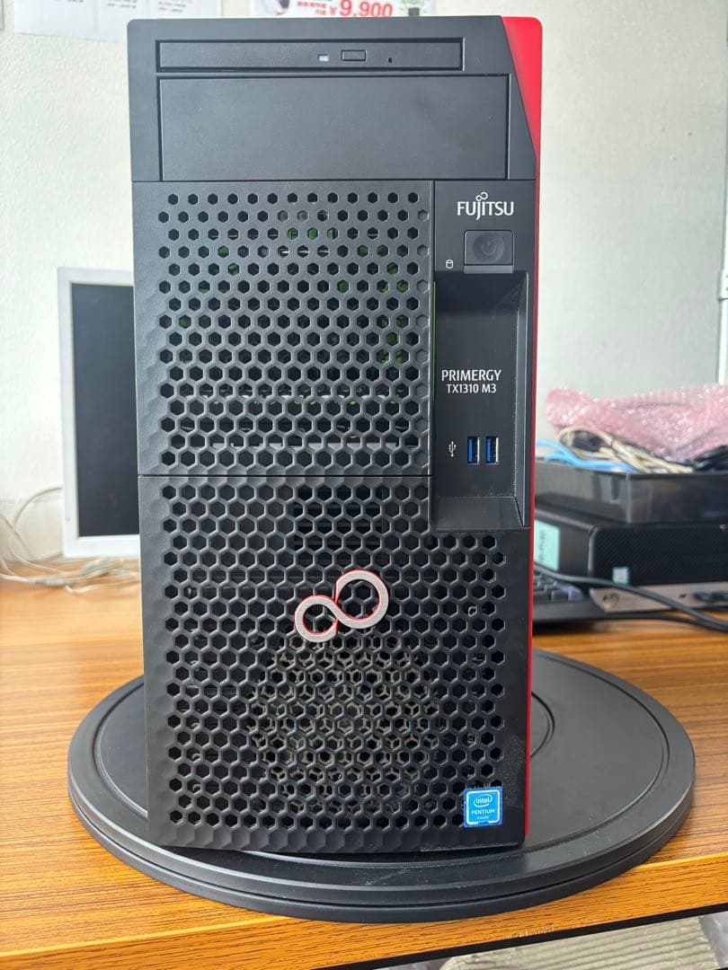 Fujitsu PRIMERGY TX1310 M3 PC サーバー　SSD装着