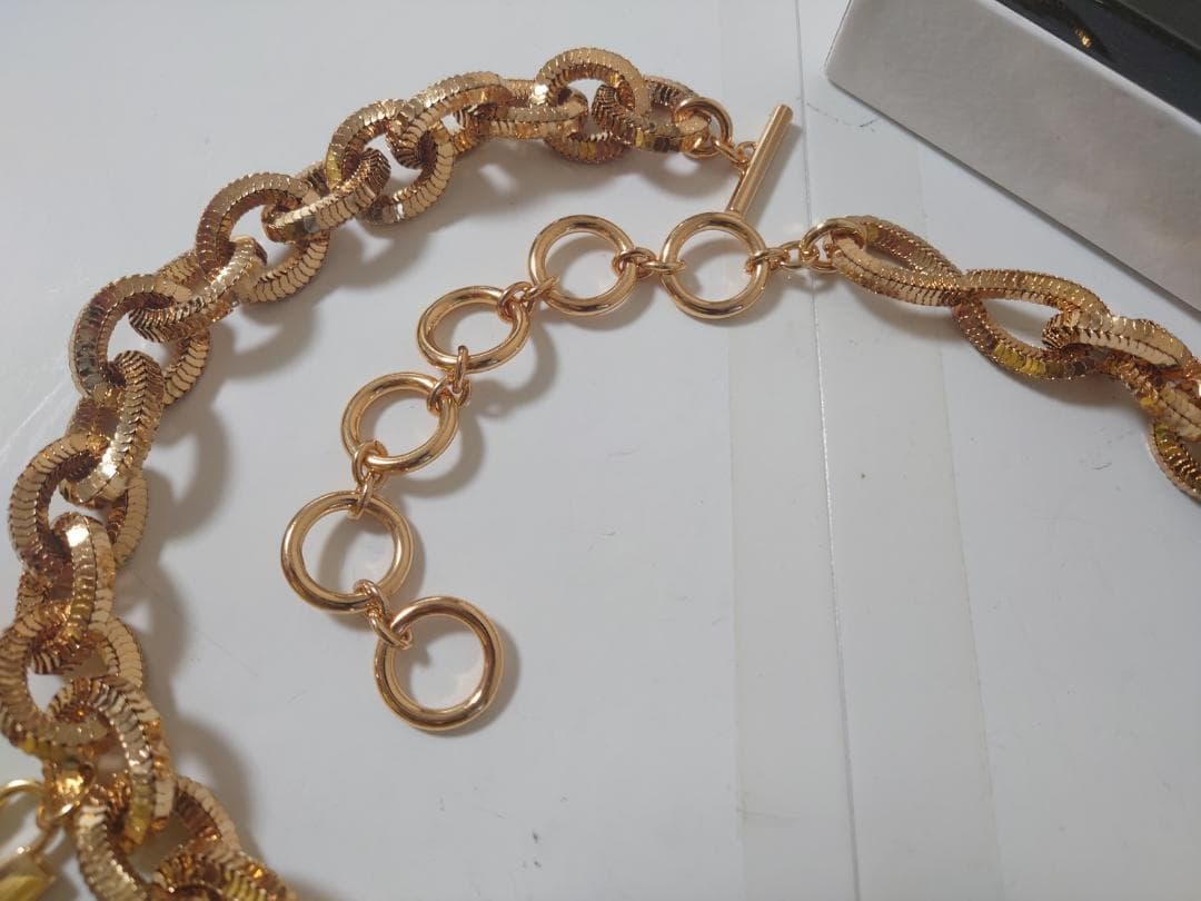  MOSCHINO モスキーノ ゴールドメッキ ベルト T25062303