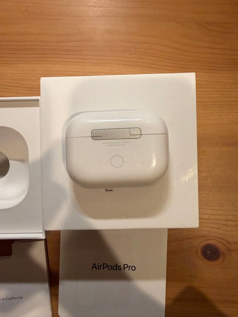 AirPods 2 Pro 純正品　右耳と充電ケース