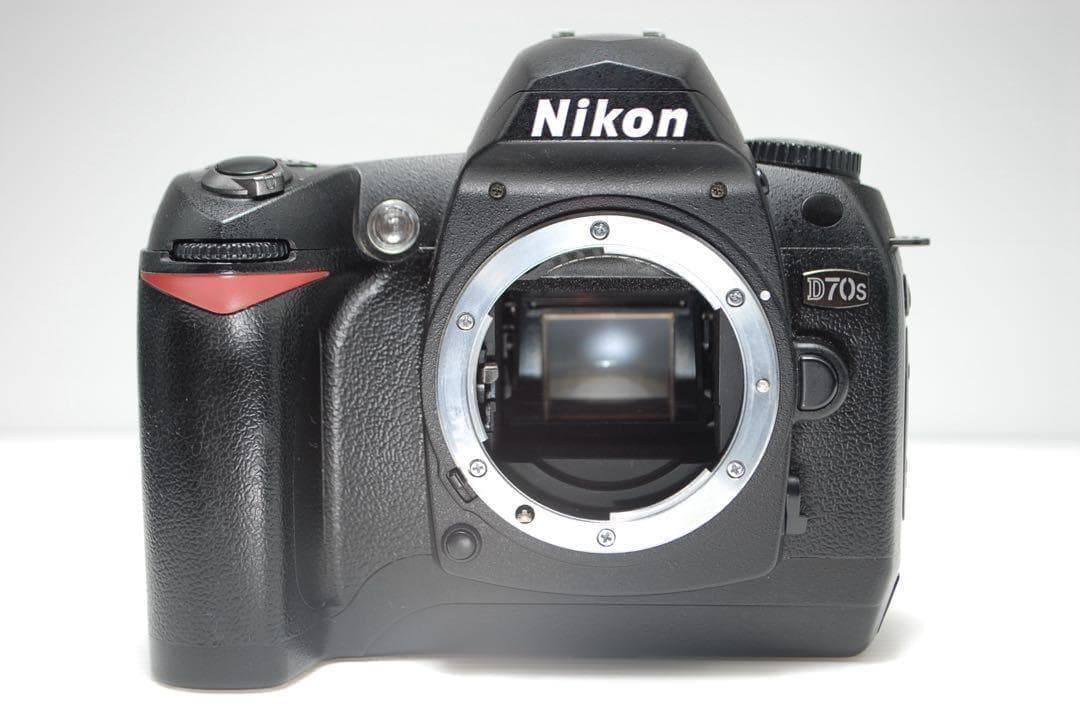 ❤️ショット数約1000回❤️Nikon D70S 望遠レンズセット 動作良好