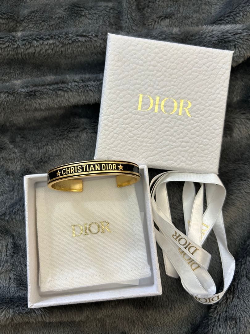 DIOR バングル