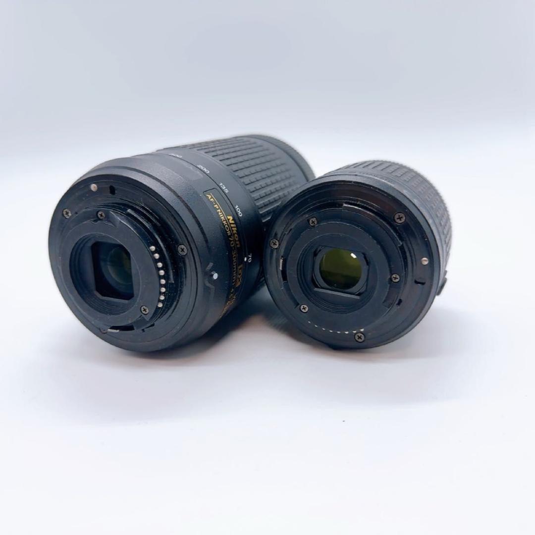 デジタル一眼レフ　ニコン　Nikon D5600 ダブルズームキット　箱付き