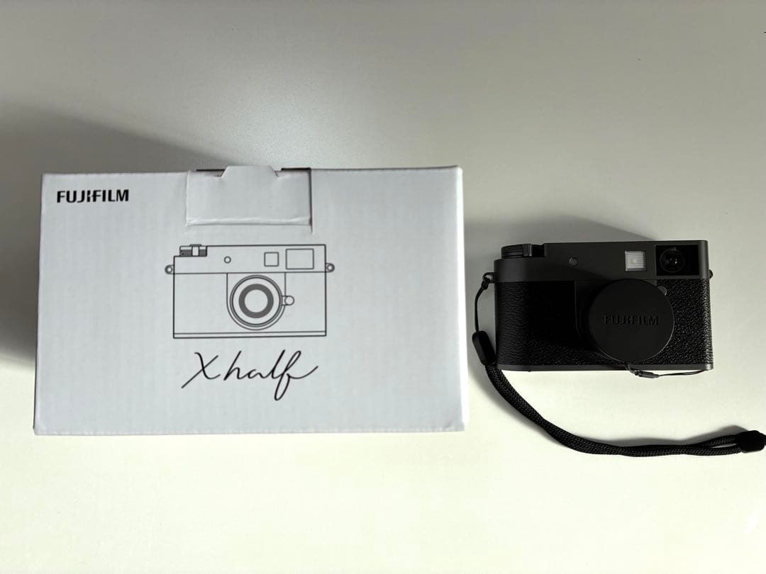 Fujifilm x-half X-HF1チャコールシルバー