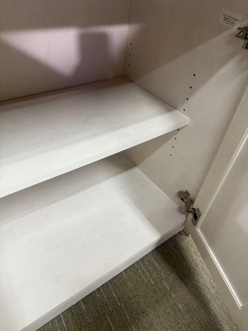 【洗浄消毒作業済】【美品】（株）ユーアイ　カントリー調 食器棚 カップボード