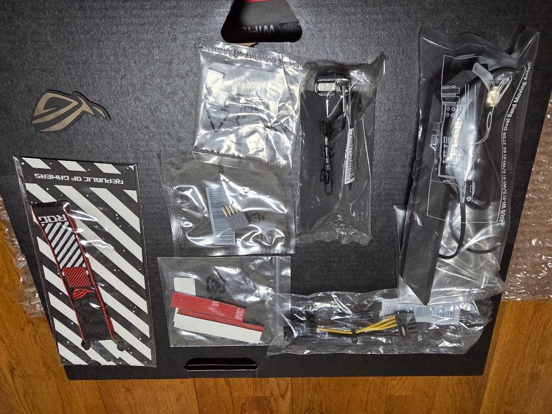 マザーボード ASUS ROG MAXIMUS XIII EXTREME Z590