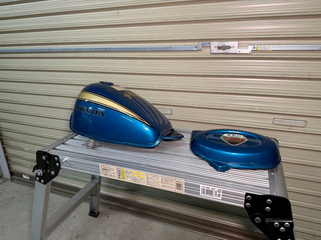 ホンダモンキー純正タンク、サイドカバーセット