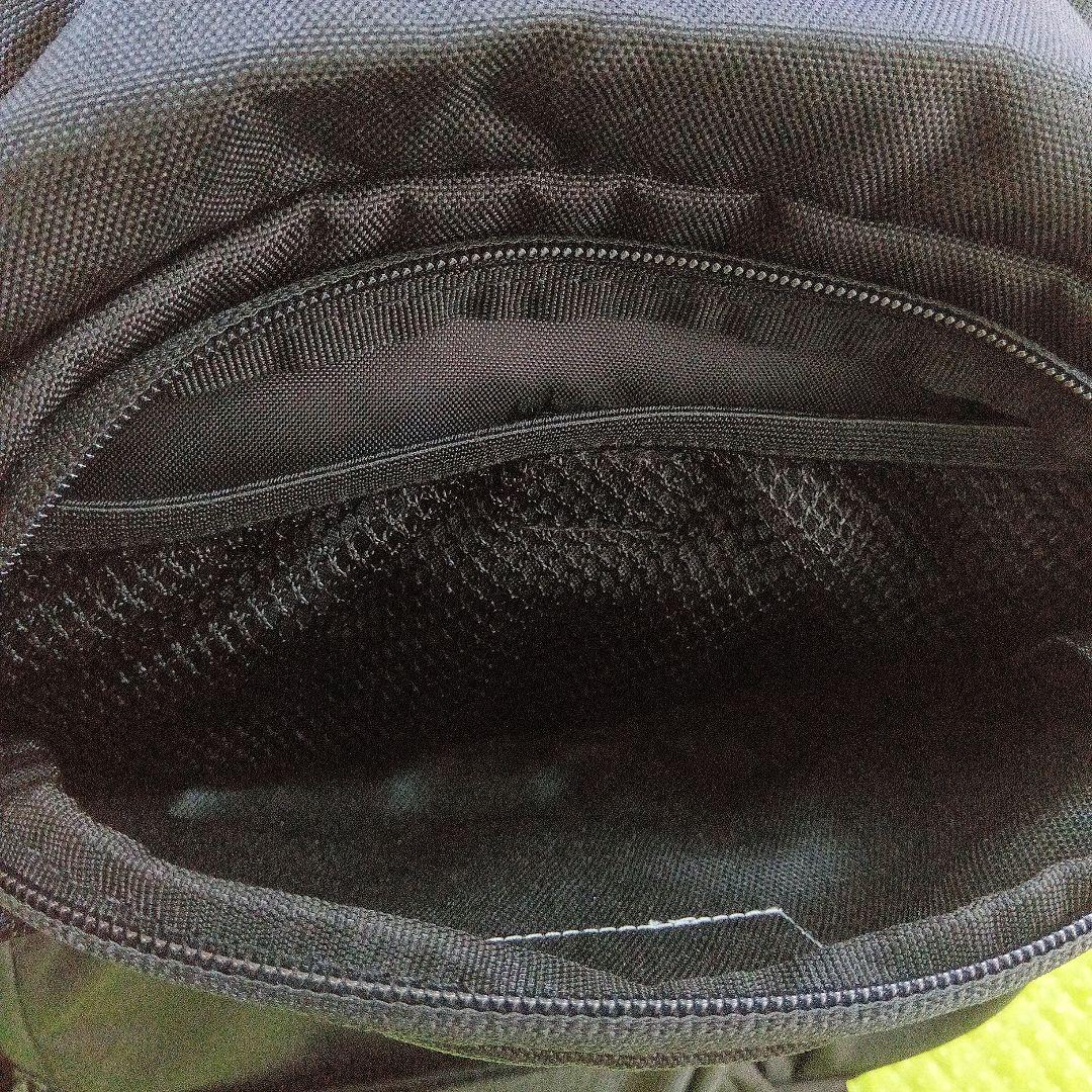 未使用品　VANS　バックパック　リュック　スケボー　大容量　黒　ストリート