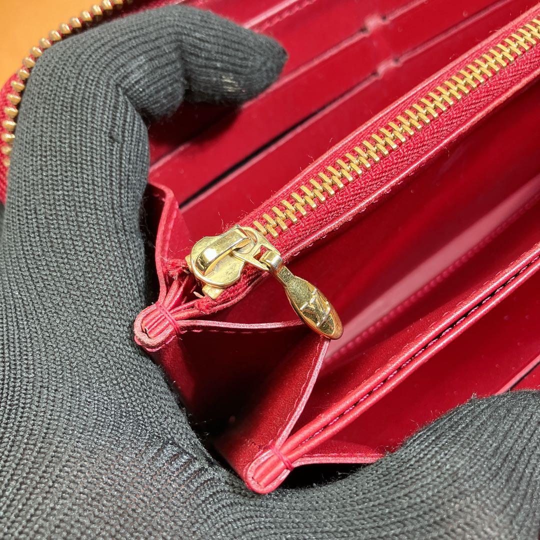 美品 ルイヴィトン ヴェルニ エナメル ジッピーウォレット レッド パテント